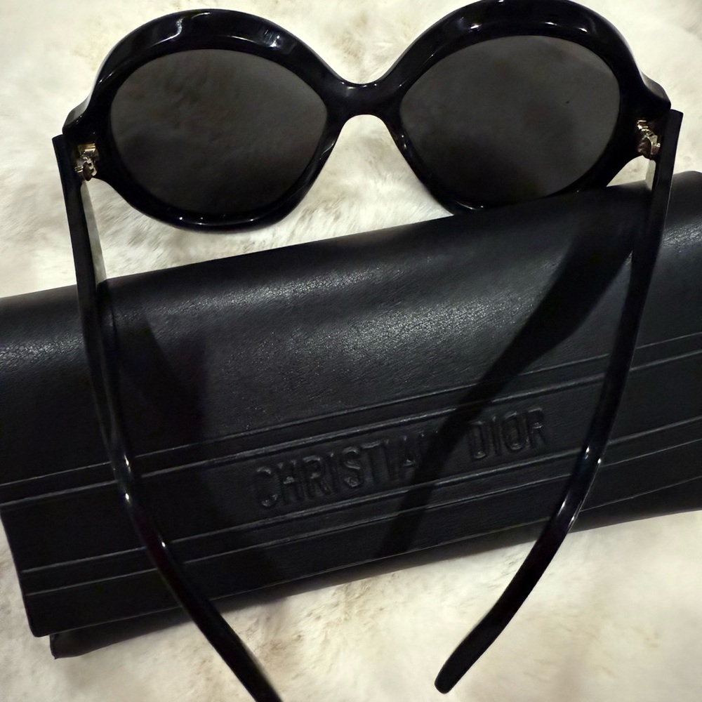 Dior Black Oversized Round Sunglasses - Picture 2 of 6